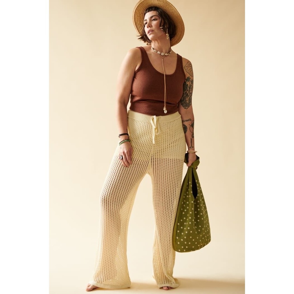 EARTHBOUND Sz Small Cream Open Knit Crochet Net Drawstring Flare Pants w/ Shorts